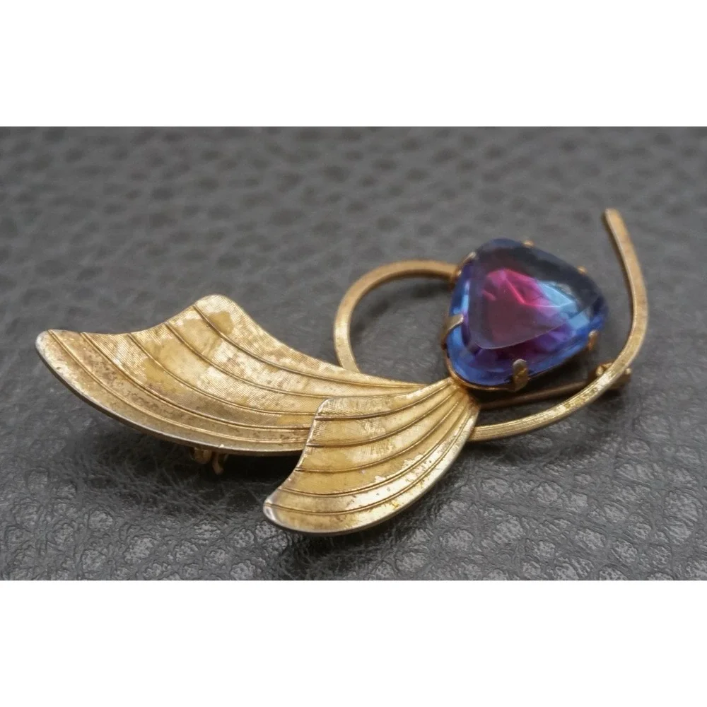 Vintage WEST GERMANY? Faux Mystic Topaz Givre Glass Gold Tone Leaf Brooch